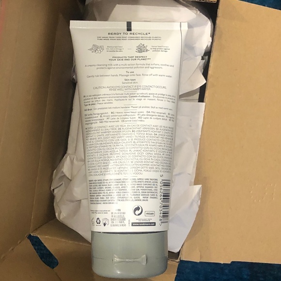 REN Evercalm Gentle Cleansing Milk - Picture 2 of 2